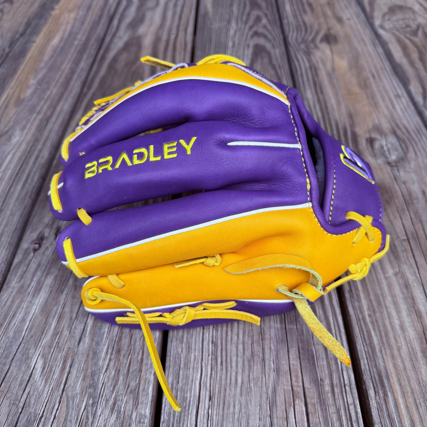 I-Web, BBG LTD Purple/Gold