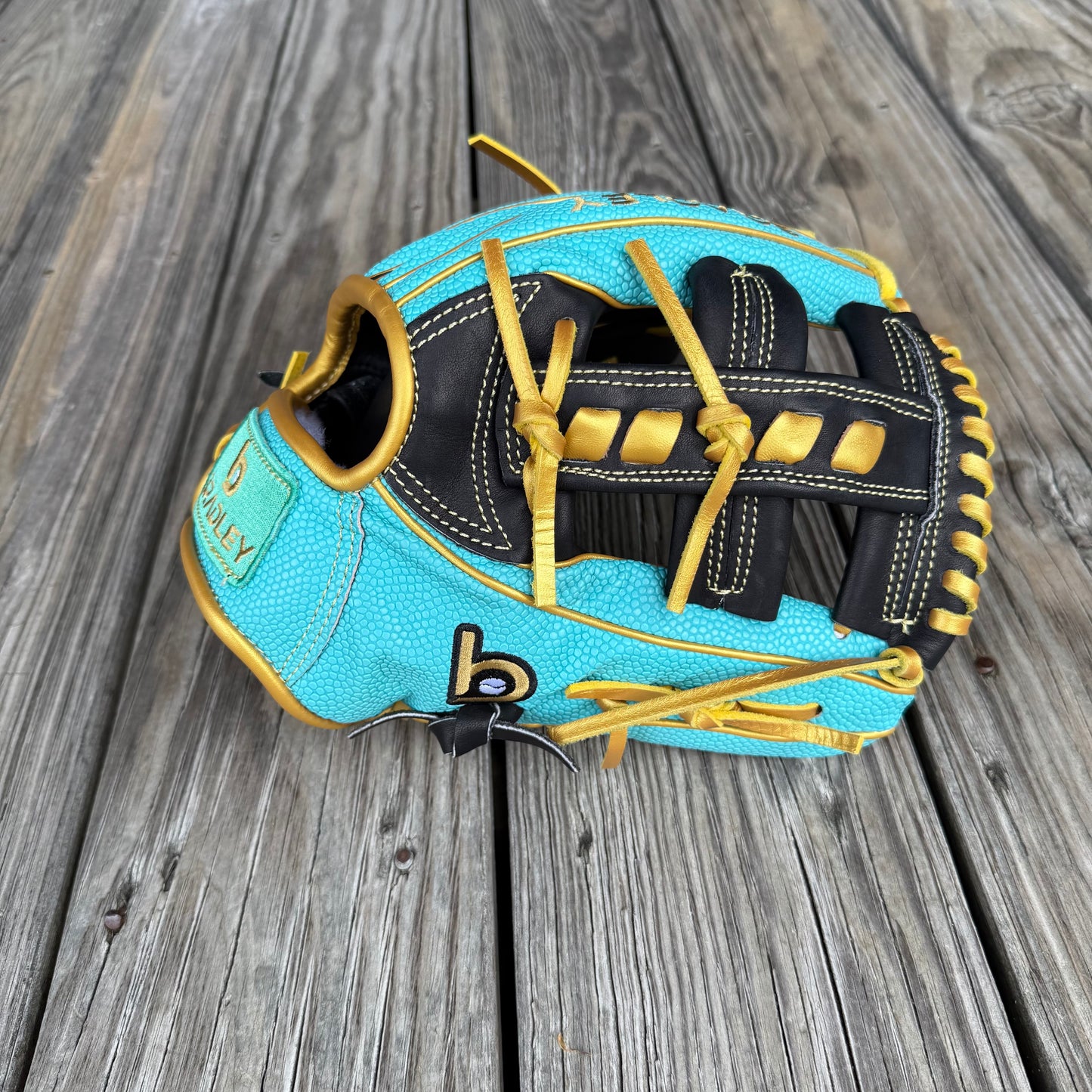 Lace Post, BBG LTD MicroShell, Teal/Black/Shimmering Gold