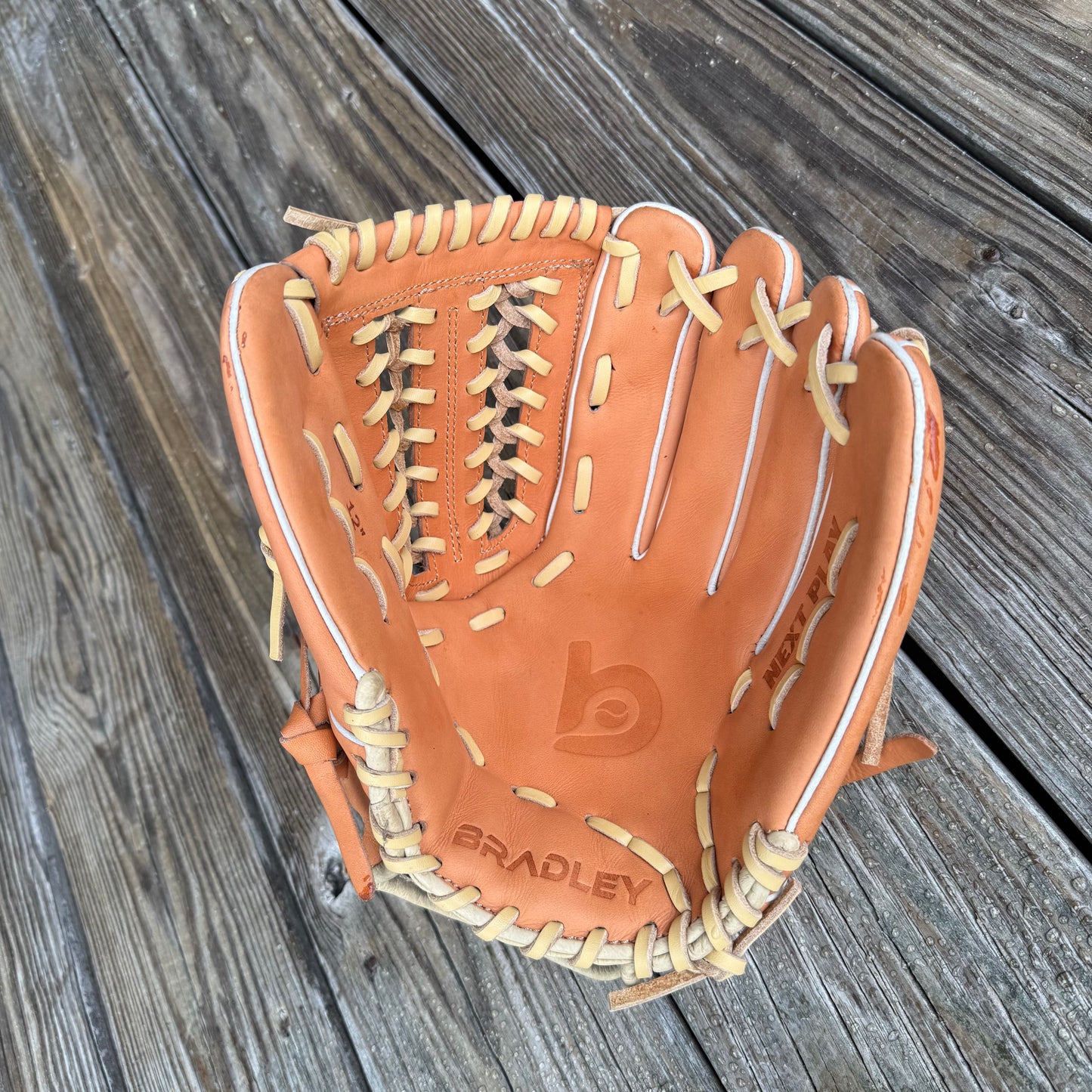 Trident Trap, Next Play Series 25 (Tan/Camel)