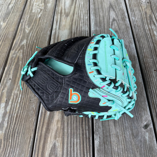 Catchers Mitt, BBG LTD Ice Cream Cone, 32.5" Black/Mint