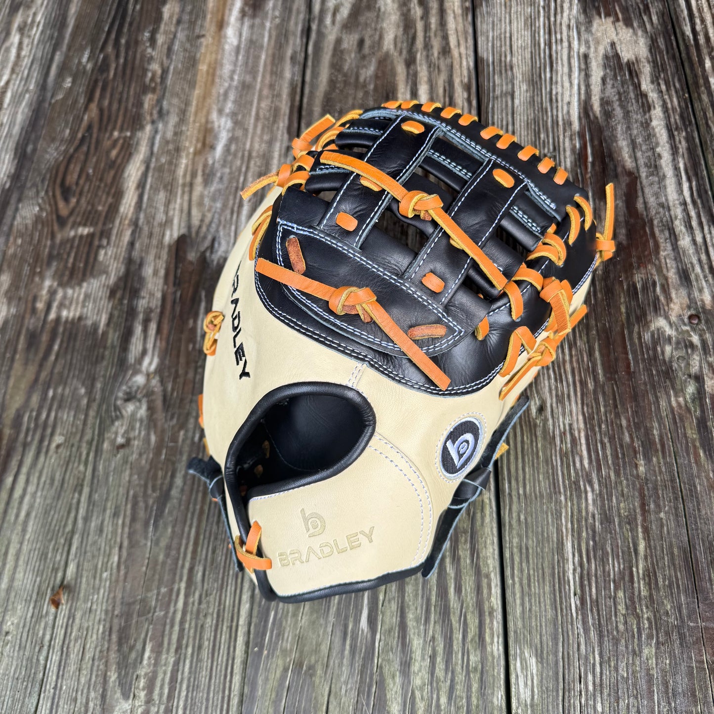 1B Mitt, Next Play Pro Kip LTD '26