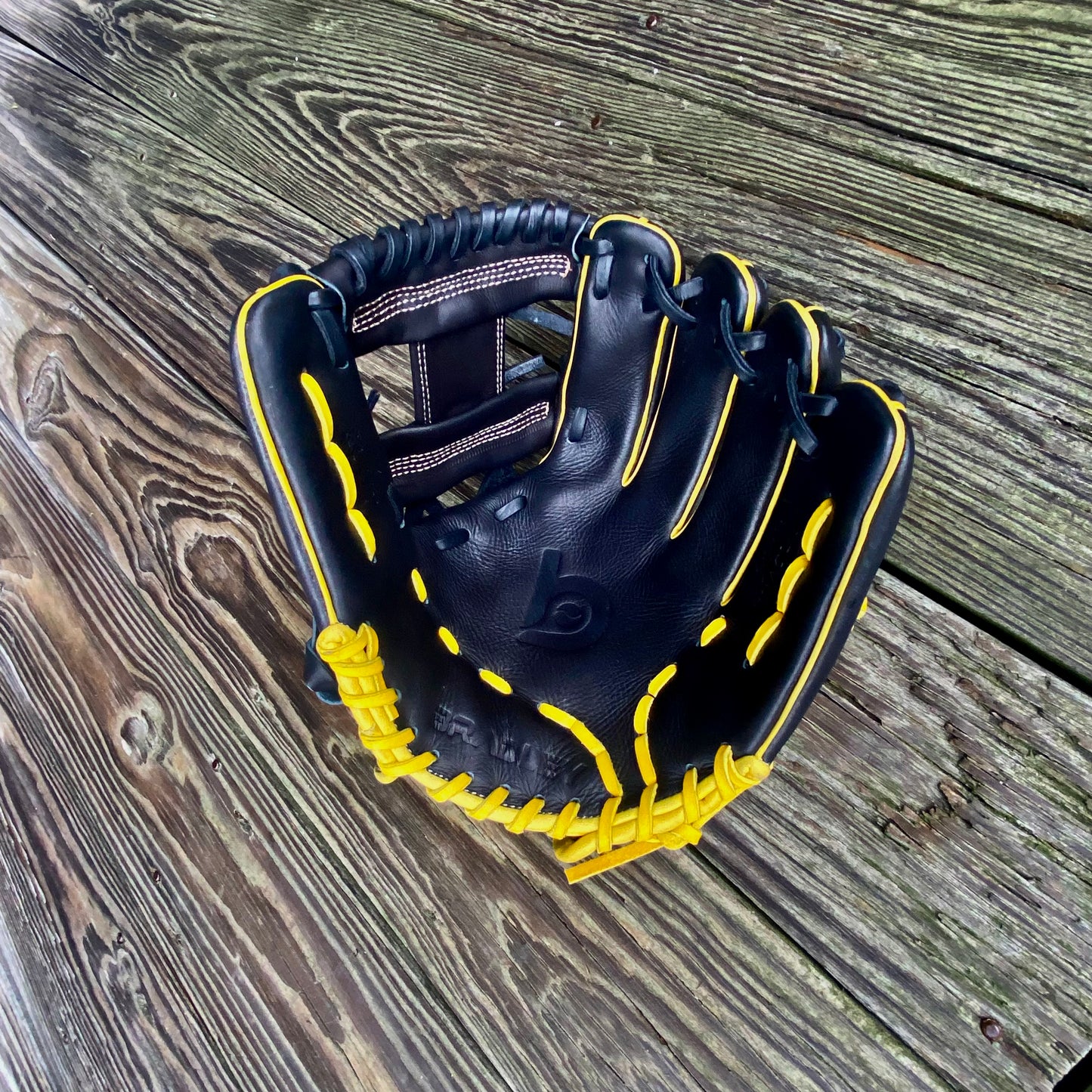 I-Web, Next Play Series '25 BLACK/GOLD PRO KIP (CLEARANCE 20% OFF AT CHECKOUT)