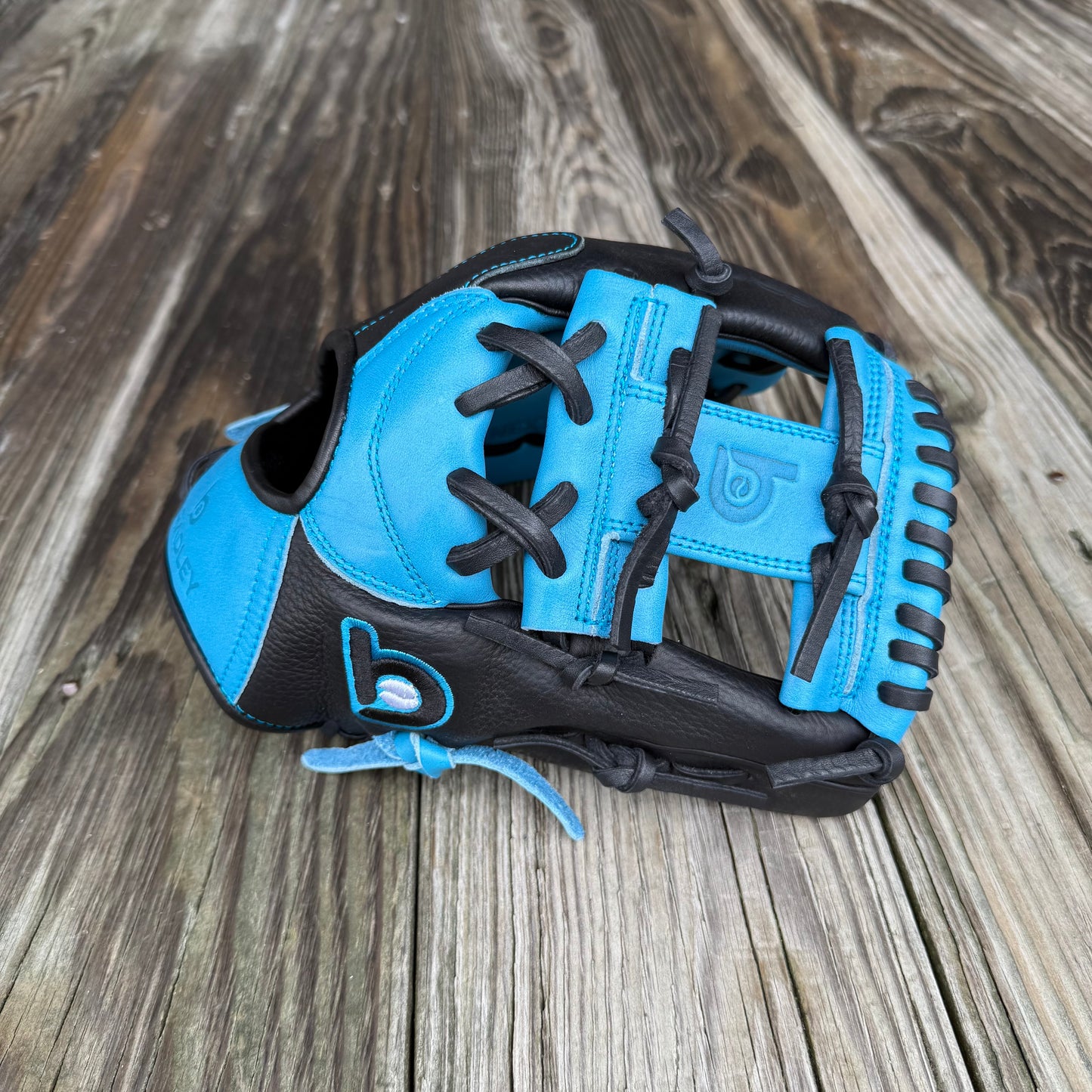 I-Web, Next Play Series Super Light '25 Black/Sky Blue