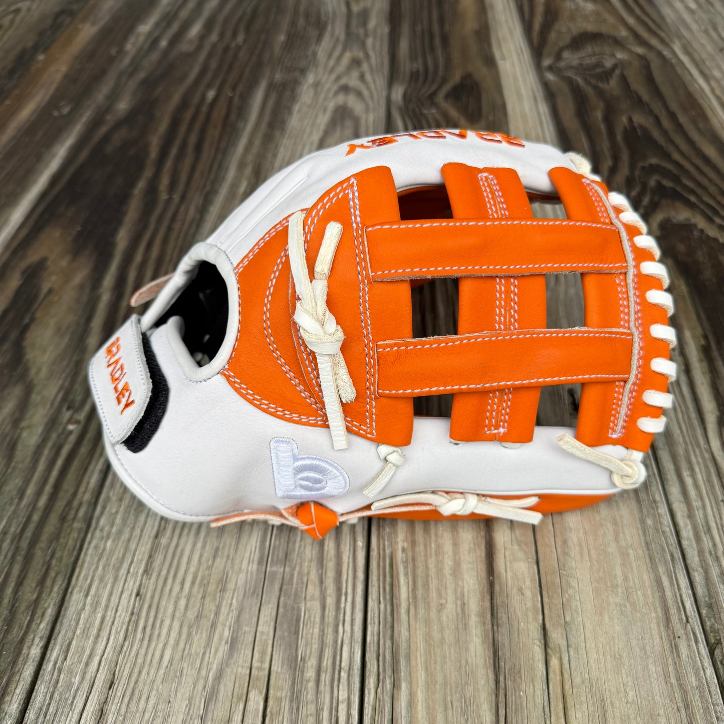 H-Web, Next Play FP LTD 25, Pro Kip Leather