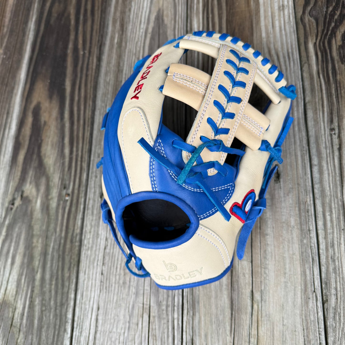 Lace Post Camel/Royal, Next Play LTD Pro Kip '25