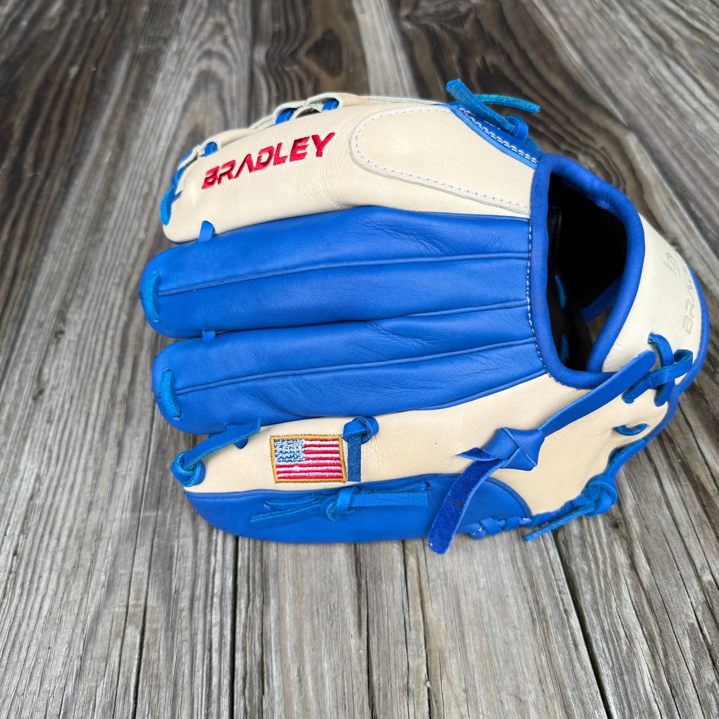 Lace Post Camel/Royal, Next Play LTD Pro Kip '25