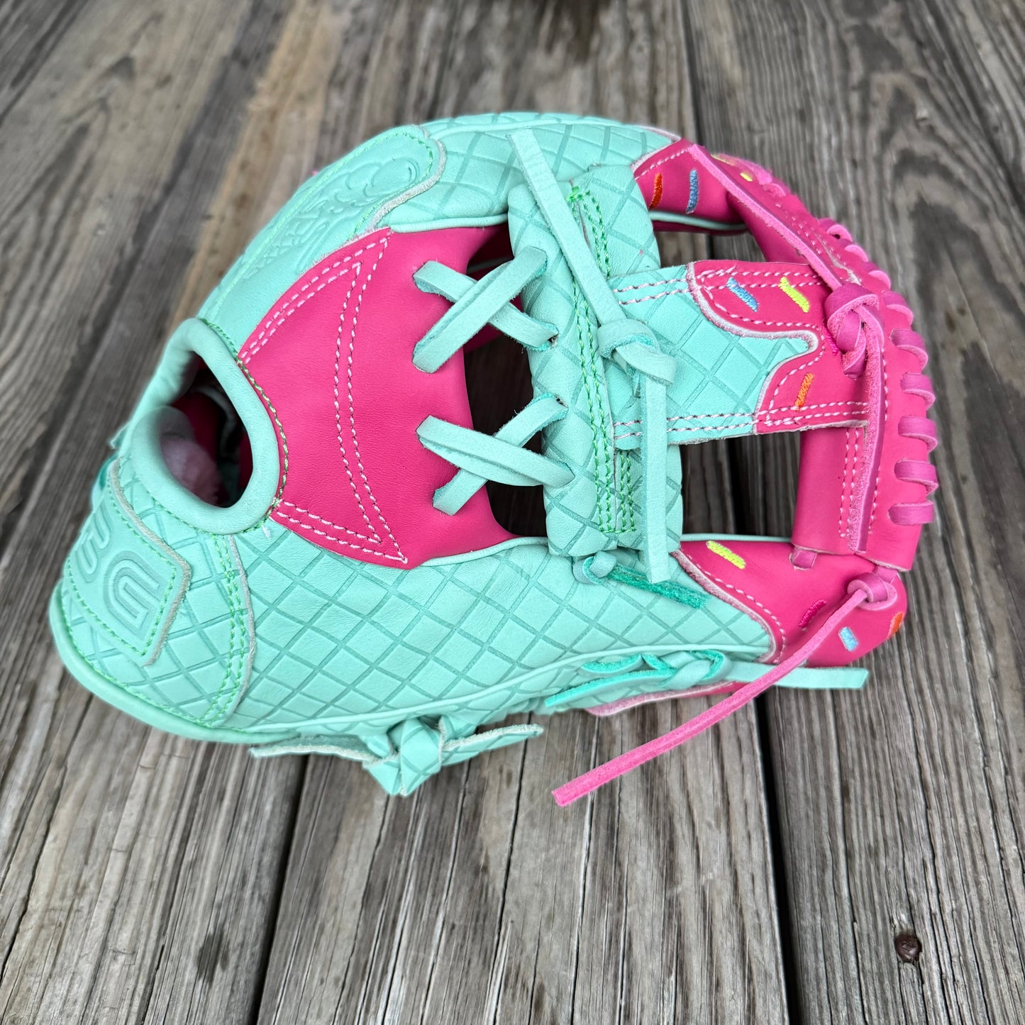 I-Web, BBG LTD Ice Cream Cone, 11.5" Mint/Raspberry