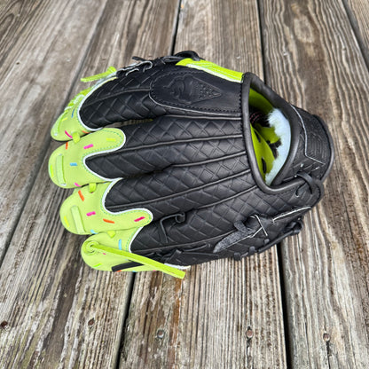 I-Web, BBG LTD Ice Cream Cone, 11.5" Black/Kiwi