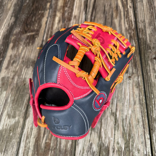 I-Trap, Next Play Series '25 LTD Navy/Red/Tan Pro Kip