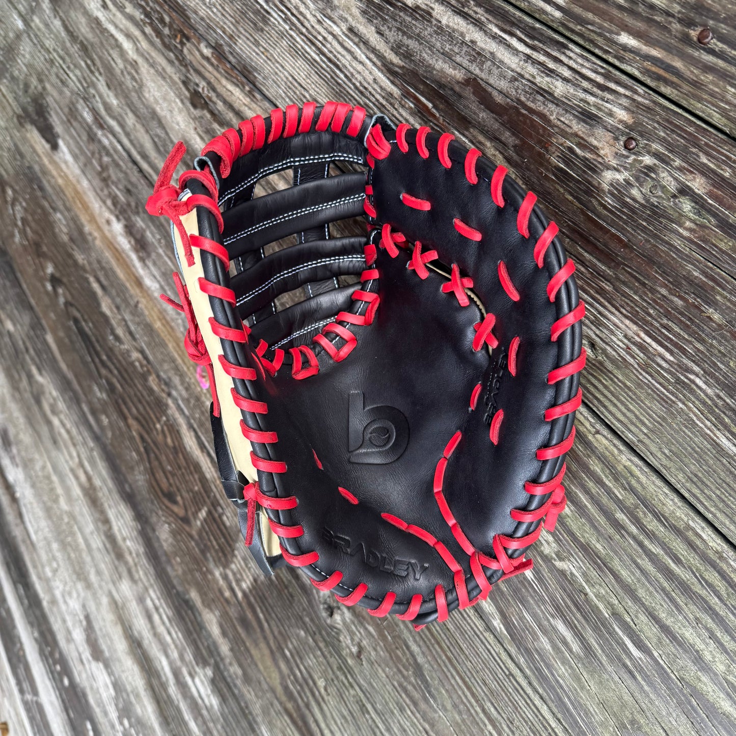 1B Mitt, Next Play Pro Kip LTD '26