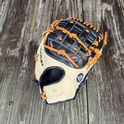 1B Mitt, Next Play Pro Kip LTD '26