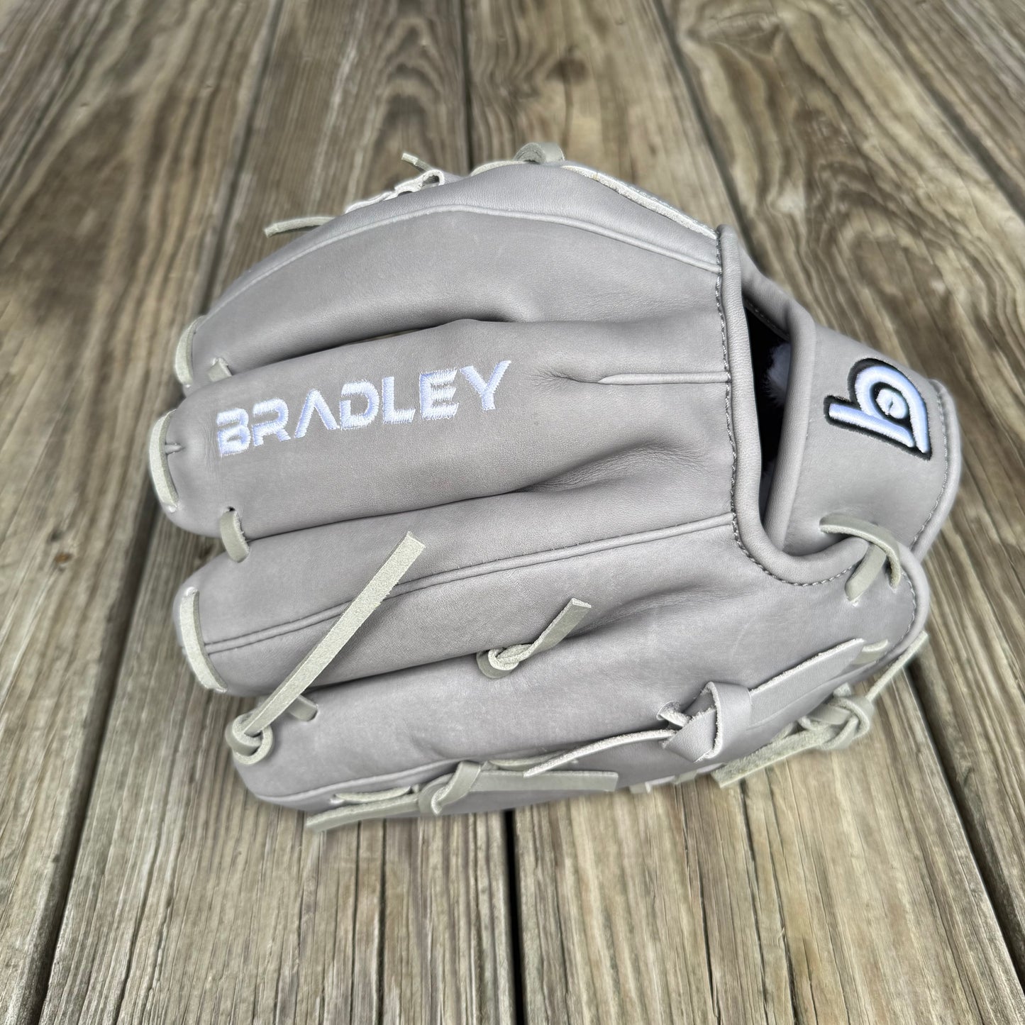 I-Web, BBG LTD Gun Metal USA STEERHIDE
