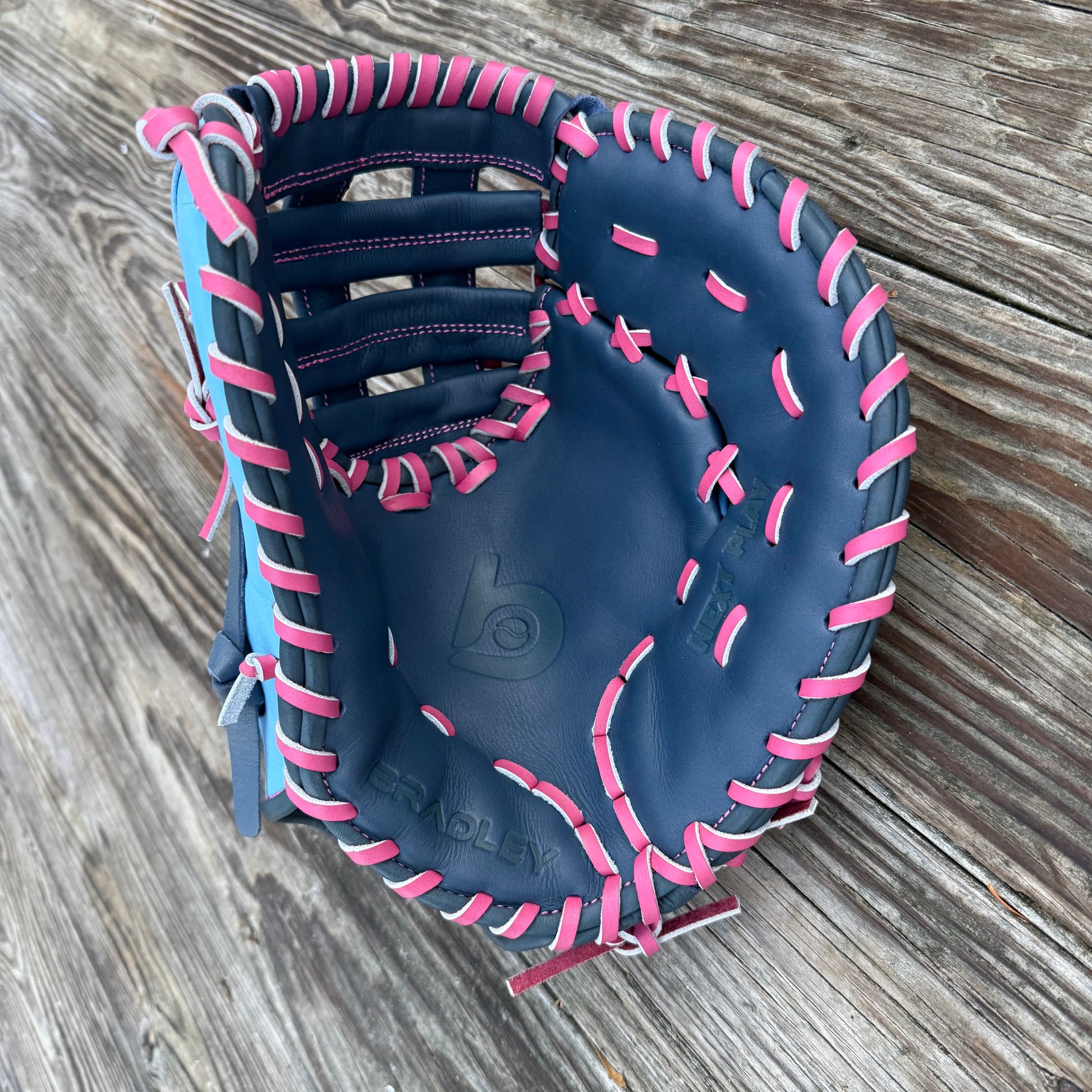 1B Mitt, Next Play Pro Kip Limited Editions – Bradley Baseball