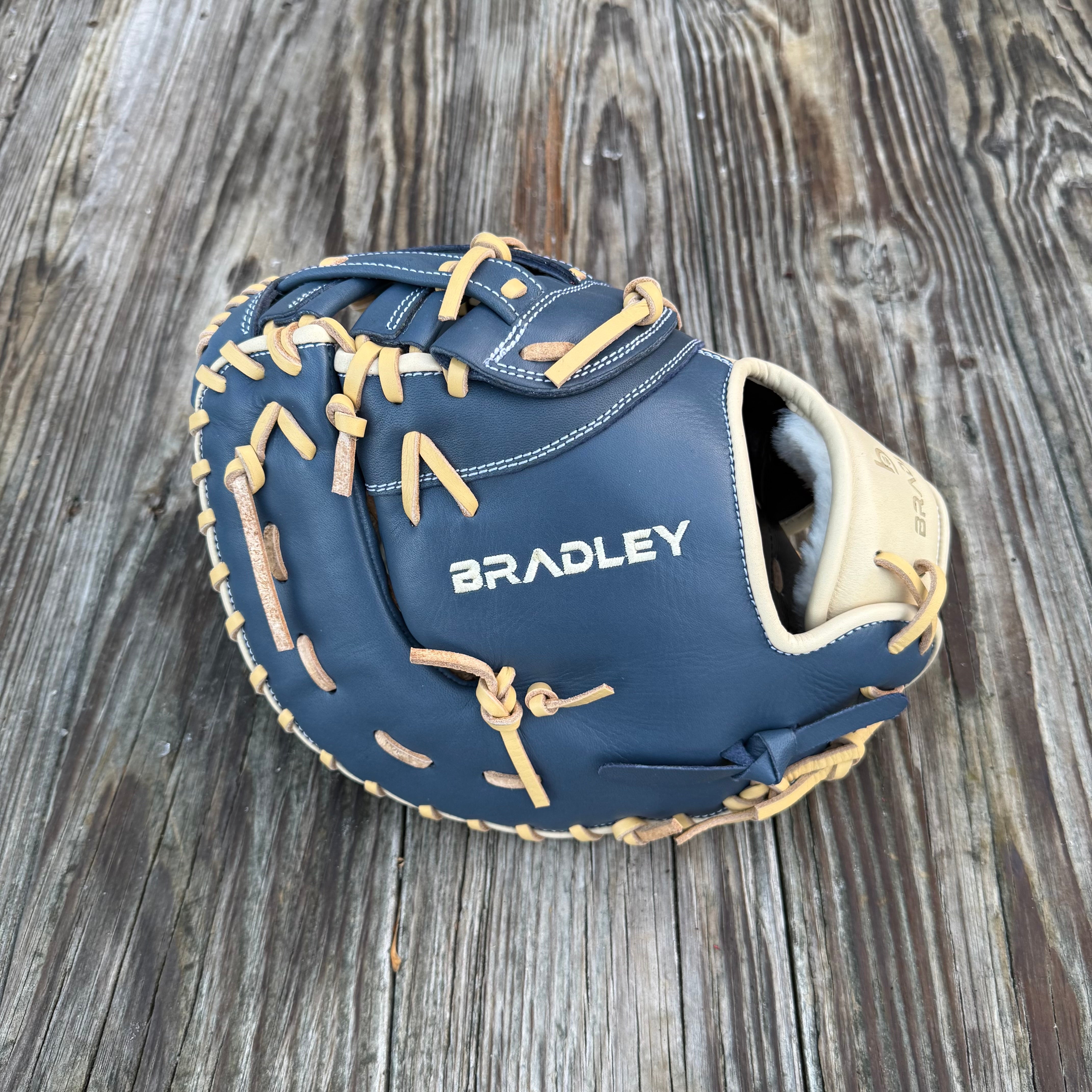1B Mitt, Next Play Pro Kip Limited Editions – Bradley Baseball