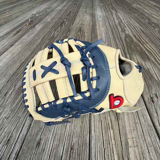 1B Mitt, Next Play Pro Kip LTD '26 Camel/Navy