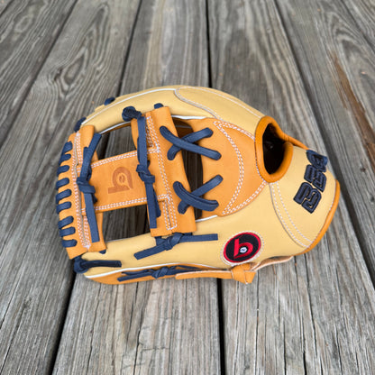I-Web, Next Play Limited Edition Texas Steerhide, Camel/Tan/Navy