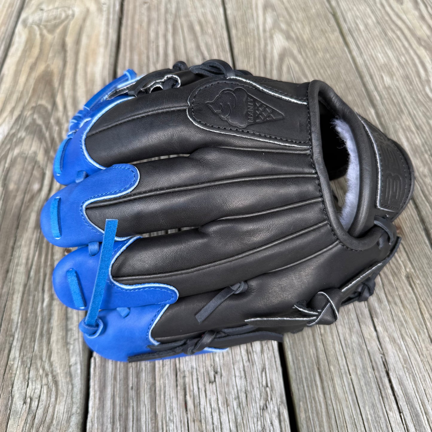 I-Web, BBG LTD Black Ice Series