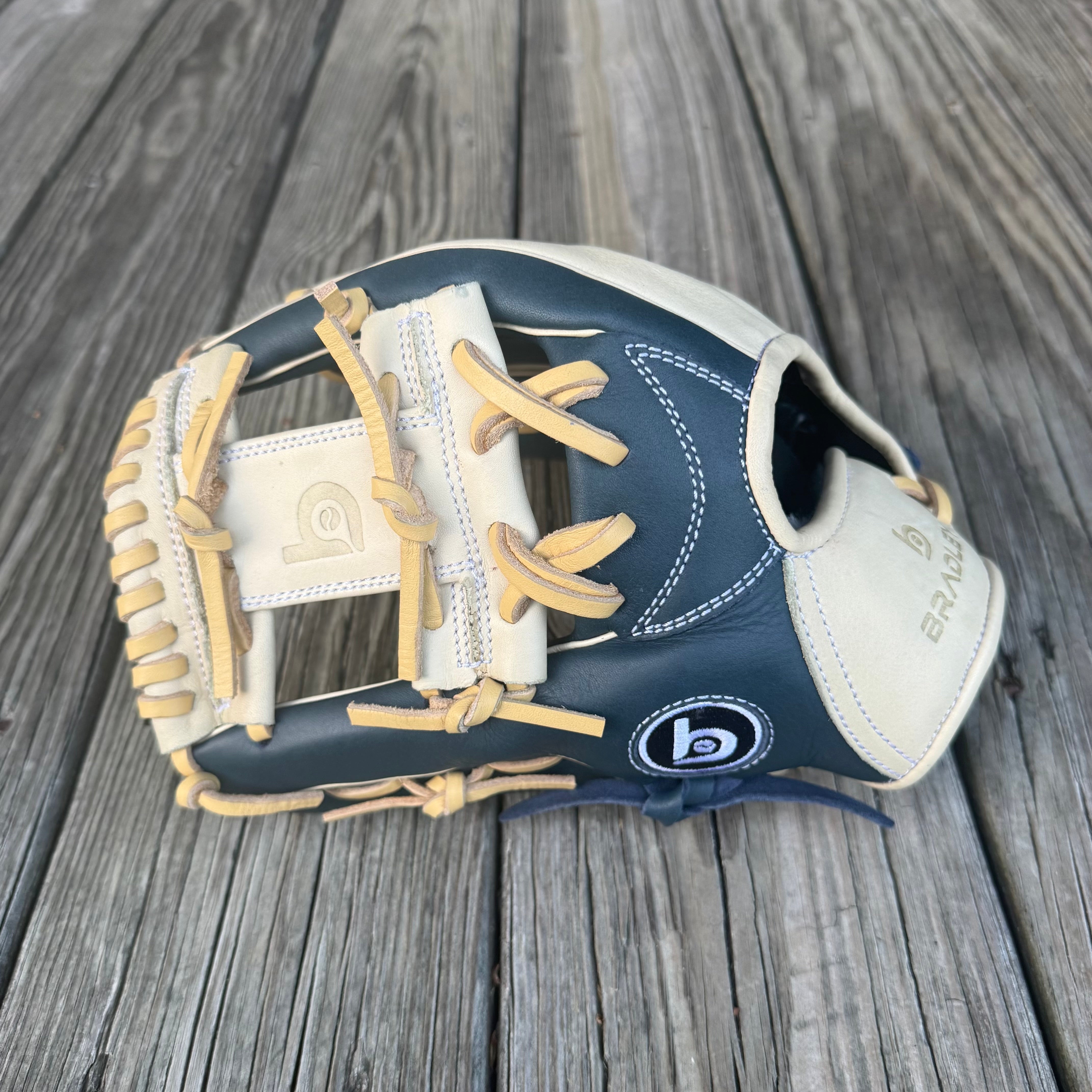I-Web, Next Play Limited Edition USA Steerhide, Camel/Navy