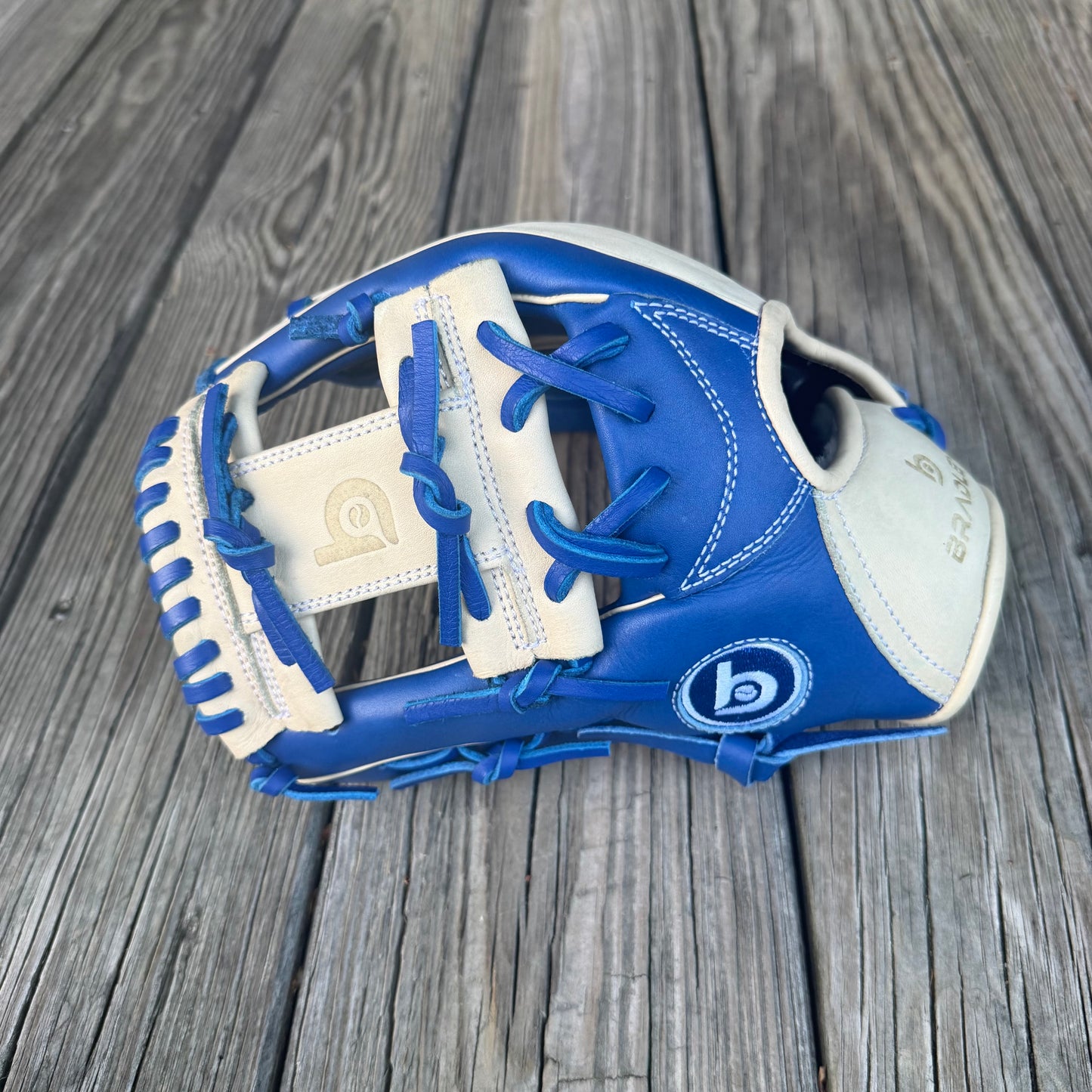 I-Web, Next Play Limited Edition USA Steerhide, Camel/Royal