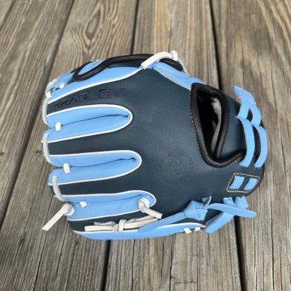 Plus Web, 11.25" Crown Back with Cinch Wrist, Dark Blue/Light Blue/White