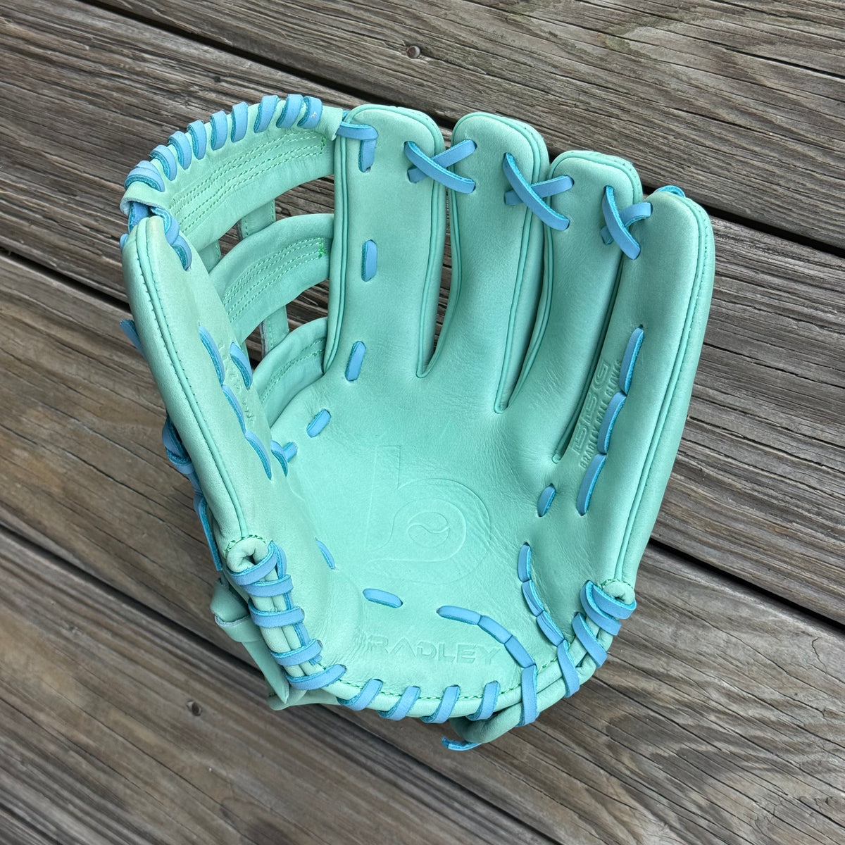 H-Web, BBG LTD Minty Fresh USA STEERHIDE for 'Tweens and Teens