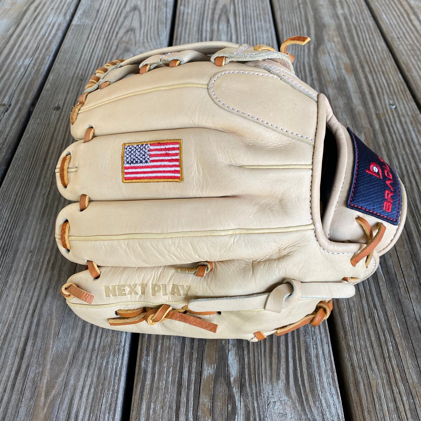 H-Web, Next Play Series 24 USA Flag