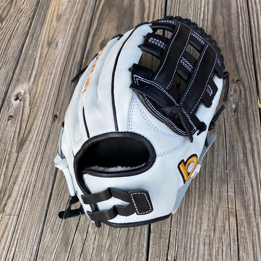 H-Web, Next Play FP LTD 24, Pro Kip Leather