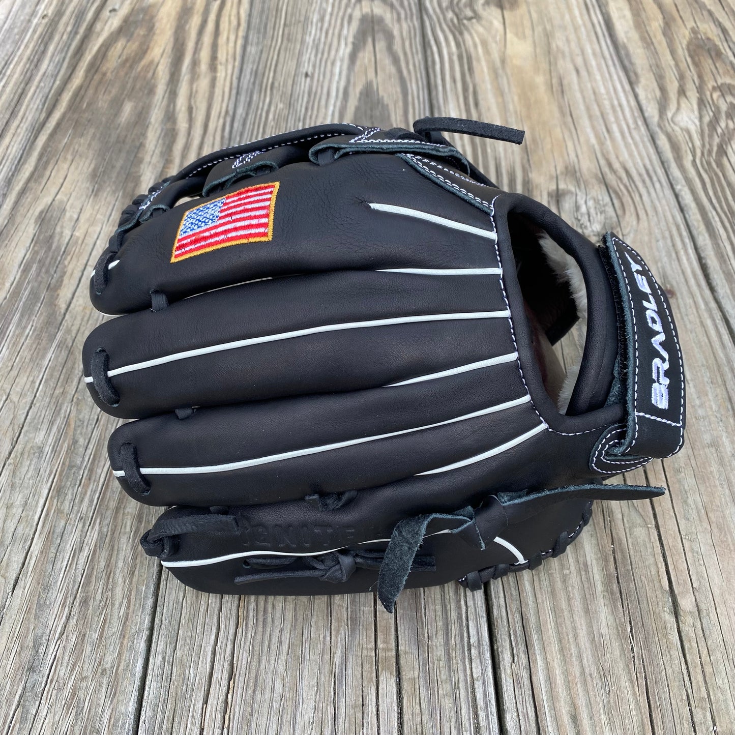 H-Web ADJ, Igniter '24S LTD FP Black/White