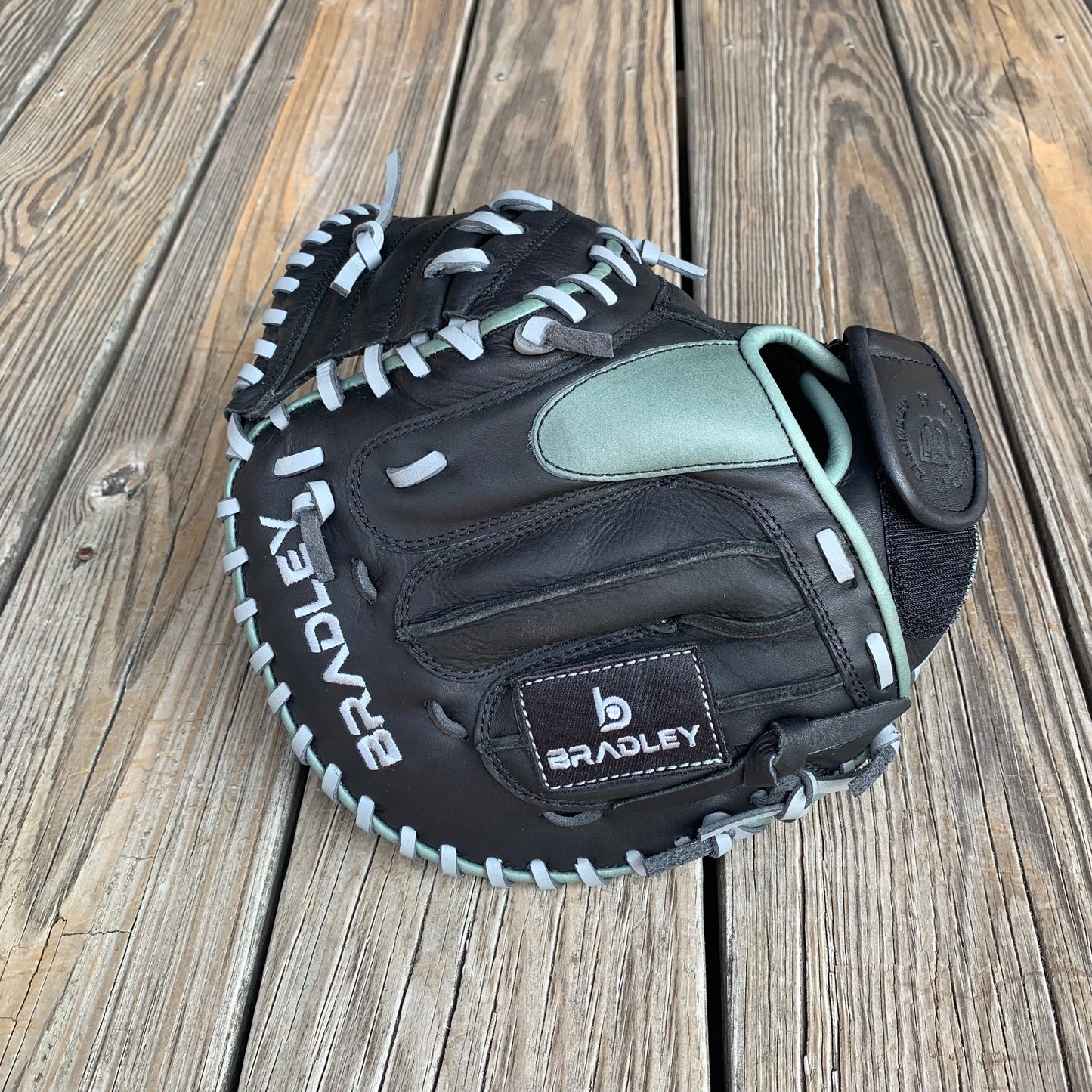 Hybrid ADJ Catcher's Mitt, Next Play Pro Kip LTD