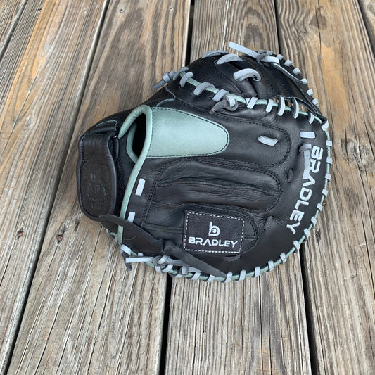 Hybrid ADJ Catcher's Mitt, Next Play Pro Kip LTD