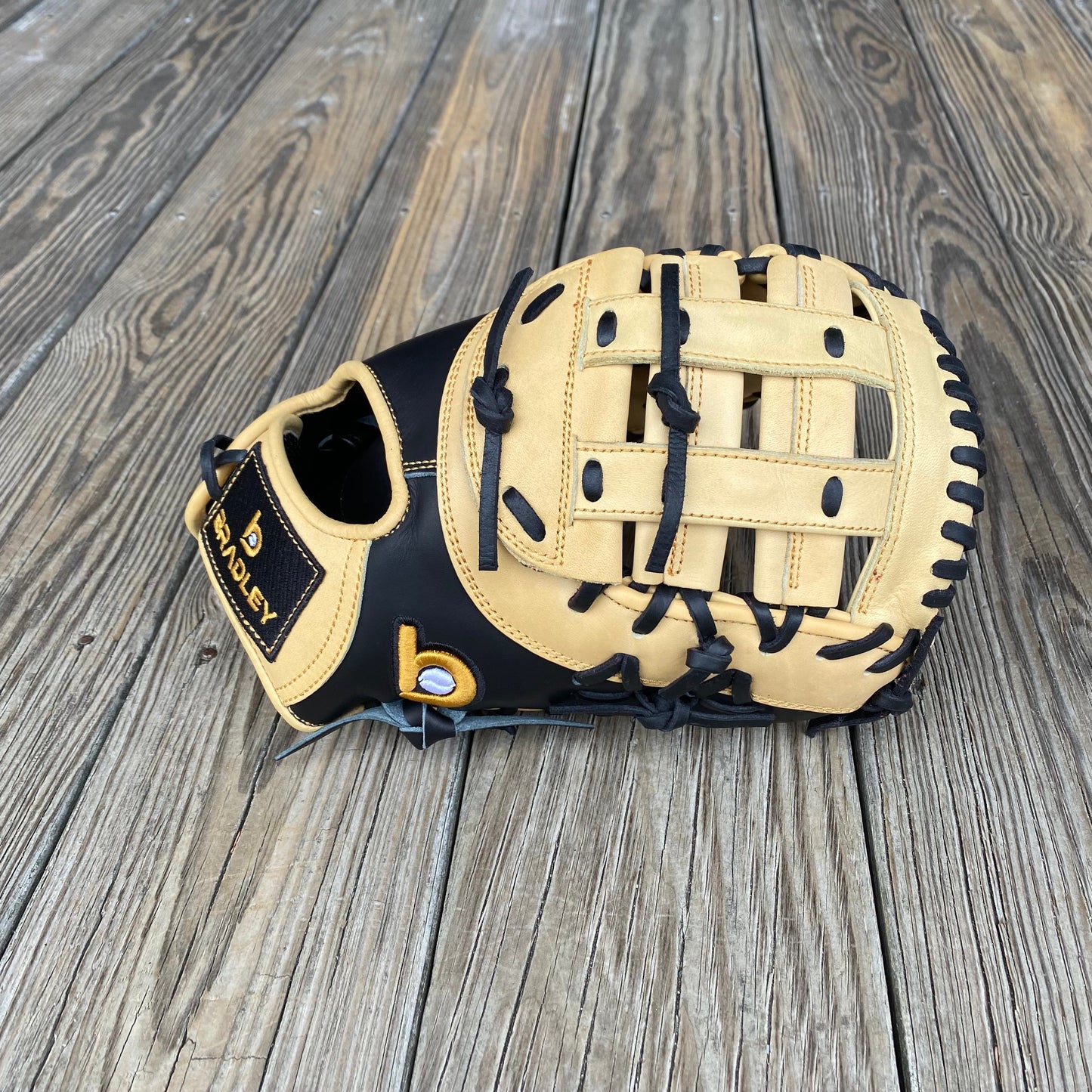 1B Mitt, Next Play Series 23S Native Kip LTD